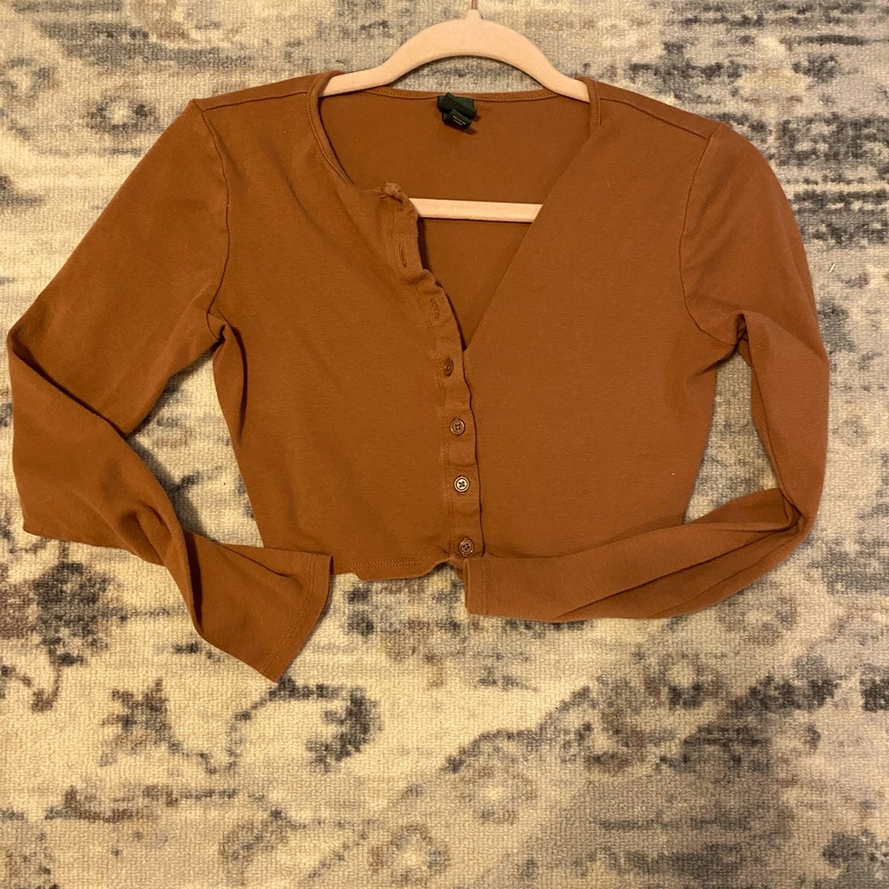 Burnt orange button down crop top!